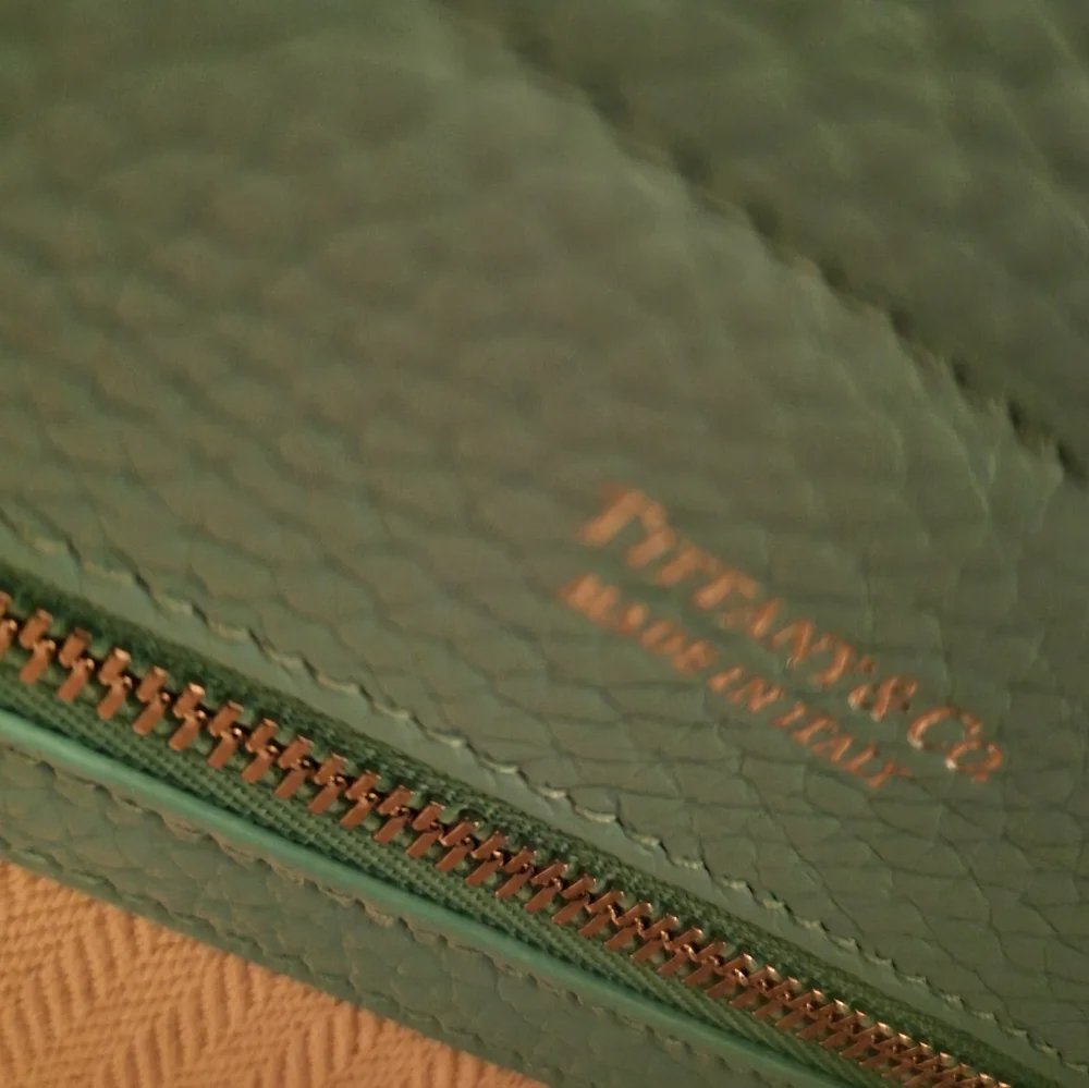 JAPAN 🪷 LIMTIED 2WAY TIFFANY & CO Blue Leather Medium Tote Bag NEW - Picture 12 of 13